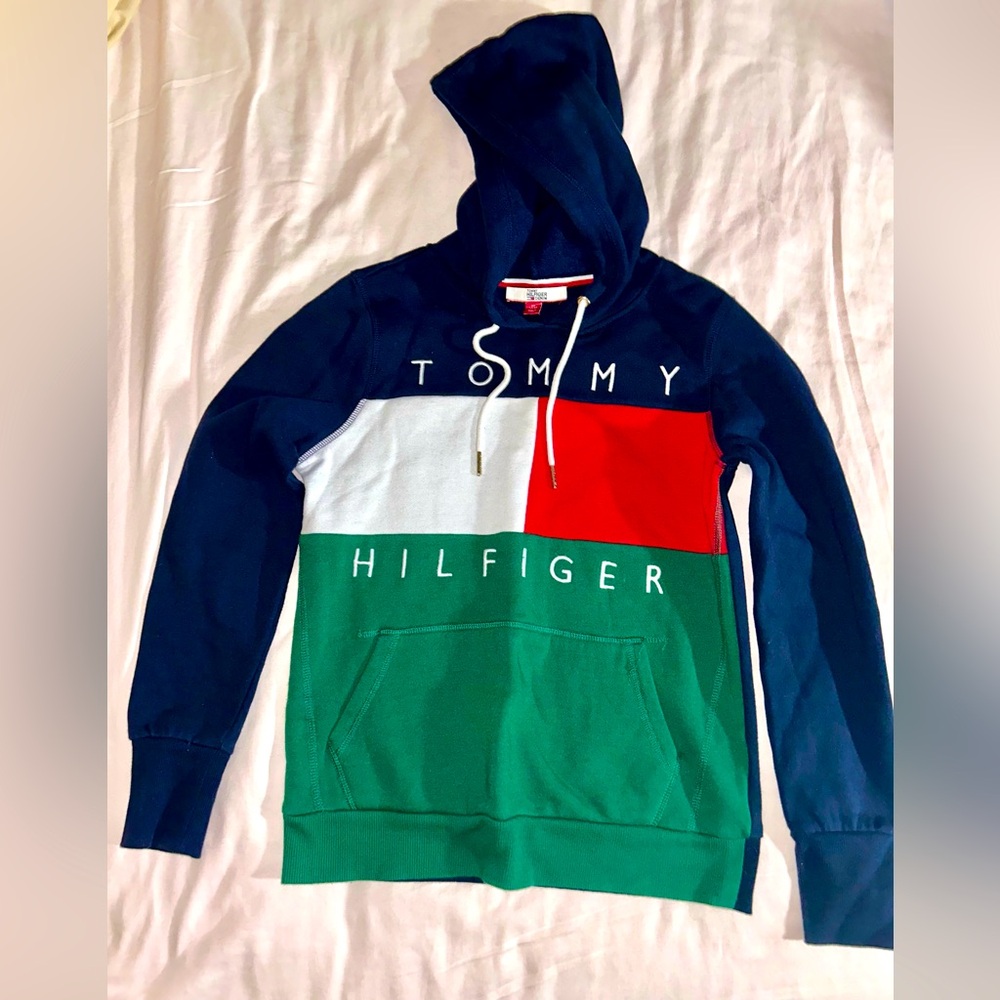 Tommy Hilfiger hoodie like new conditionXS